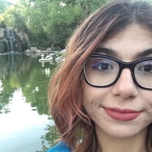 Meet your Posher, Vanessa